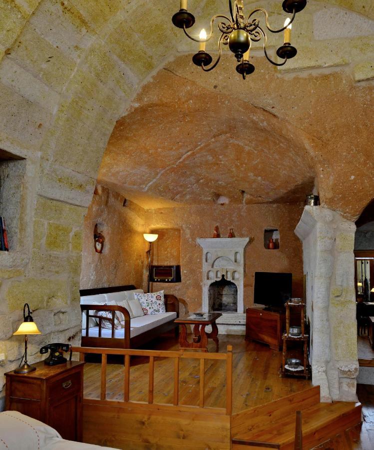 Esbelli Evi Cave Houses Urgup Exterior photo