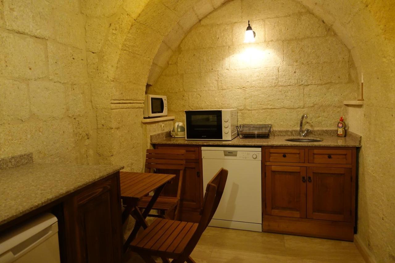 Esbelli Evi Cave Houses Urgup Exterior photo